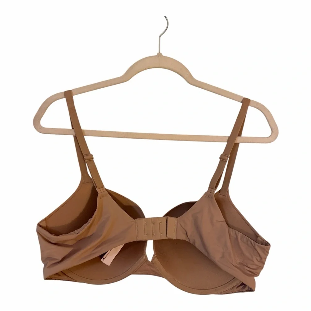 Victoria's Secret Dark Nude Push Up Bra - Picture 3 of 3